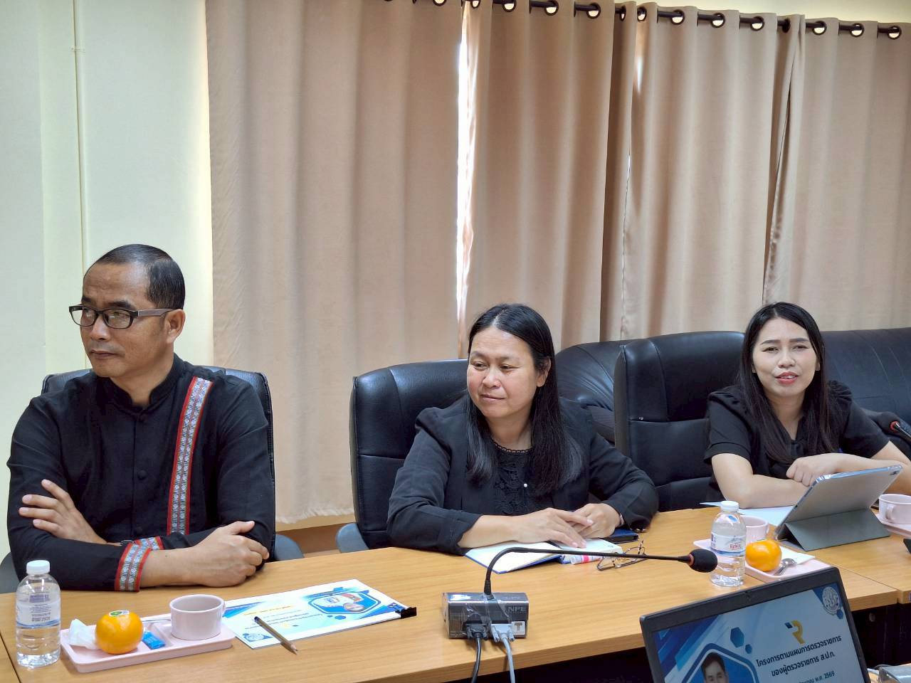 title - ผู้ตรวจราชการ ส.ป.ก. ประชุมตรวจราชการและติดตามความก้าวหน้าผลการดำเนินงานตามแผนการตรวจราชการของผู้ตรวจราชการสำนักงานการปฏิรูปที่ดินเพื่อเกษตรกรรม ประจำปีงบประมาณ พ.ศ. 2569 รอบที่ 1 เขตตรวจราชการที่ 11 จังหวัดมุกดาหาร